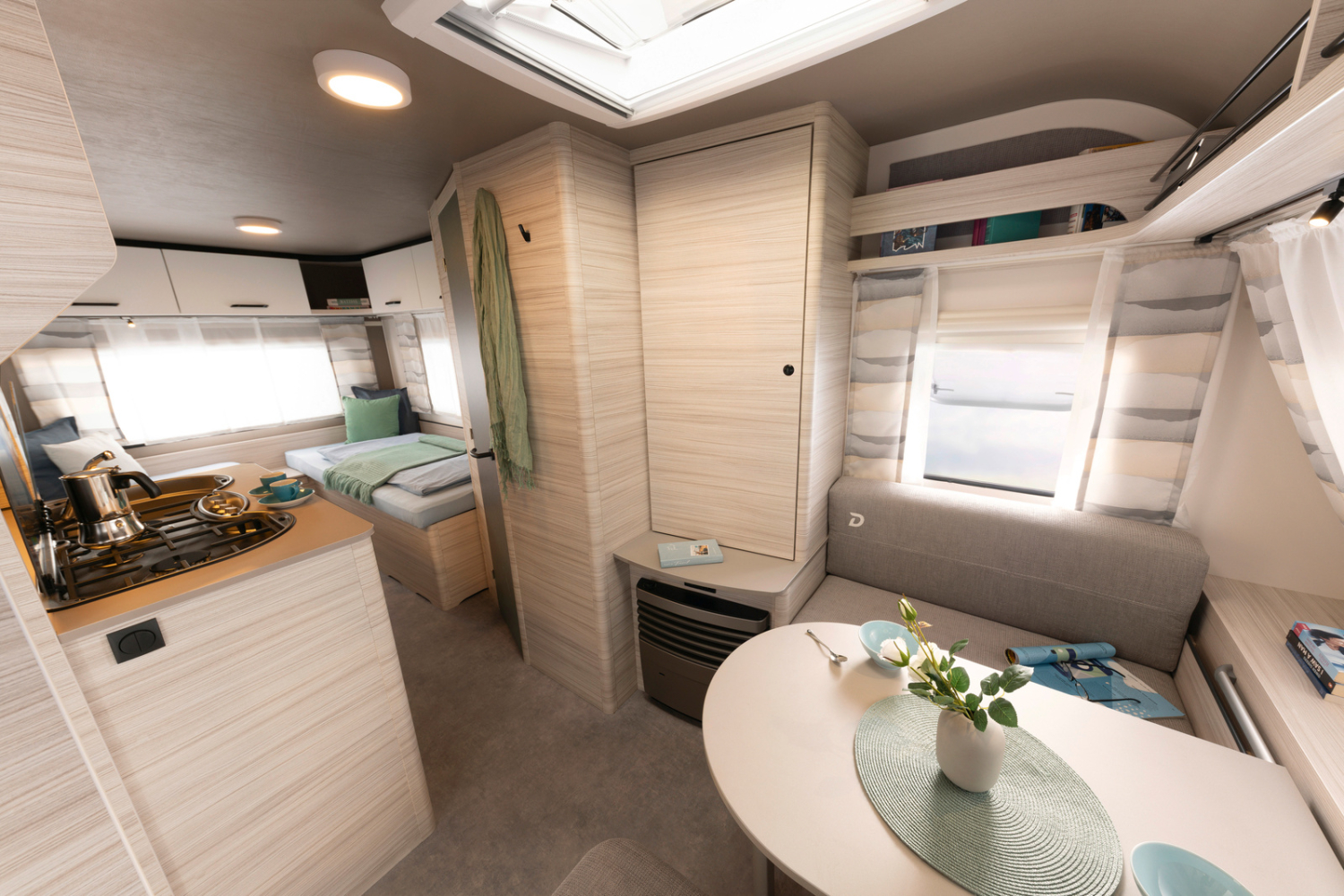 Caravan met enkele bedden dethleffs cjoy