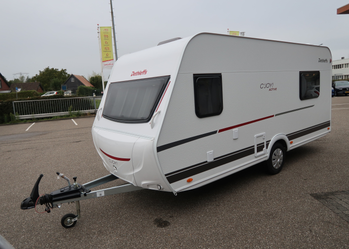 Dethleffs C'Joy 460 LE buiten bij Campolife