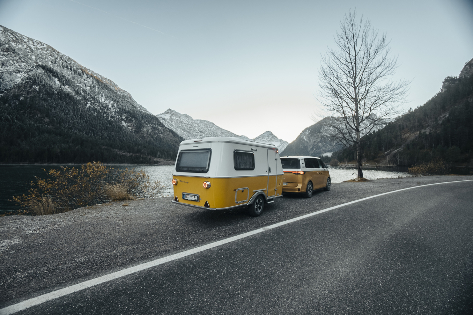 Eriba-Touring-310-sfeerbeeld-voorkant